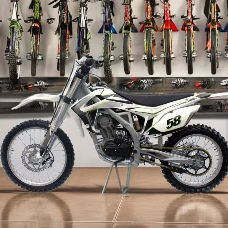 250cc μοτοσικλέτα για περιπέτειες εκτός δρόμου