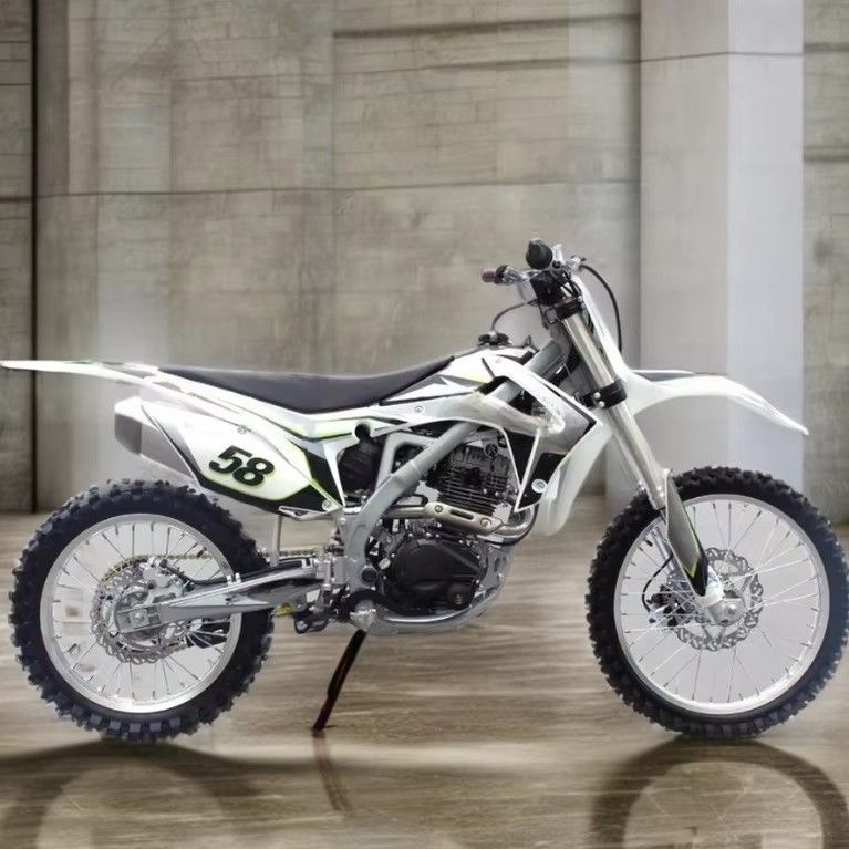 Προσαρμόσιμα χρώματα Off-Road Moto Racing Dirt Bike 250cc 450cc για ακραίες περιπέτειες